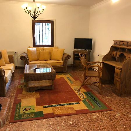 فيلا Almisera Almiserat المظهر الخارجي الصورة